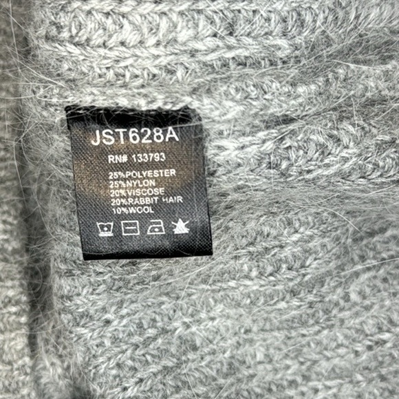 POL grey rabbit fur & wool blend ruffled crewneck sweater M - Picture 9 of 11